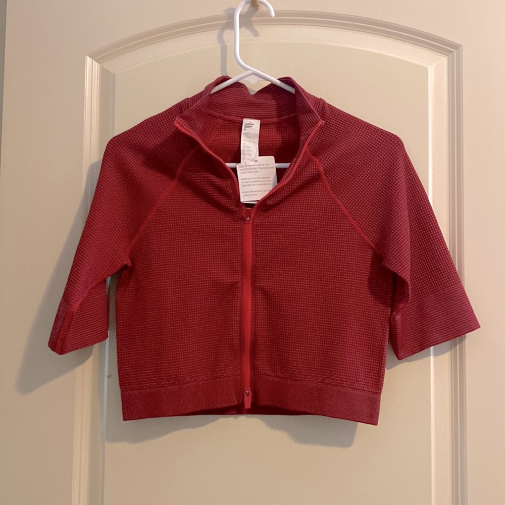 Radiant red workout shirtsleeve jacket